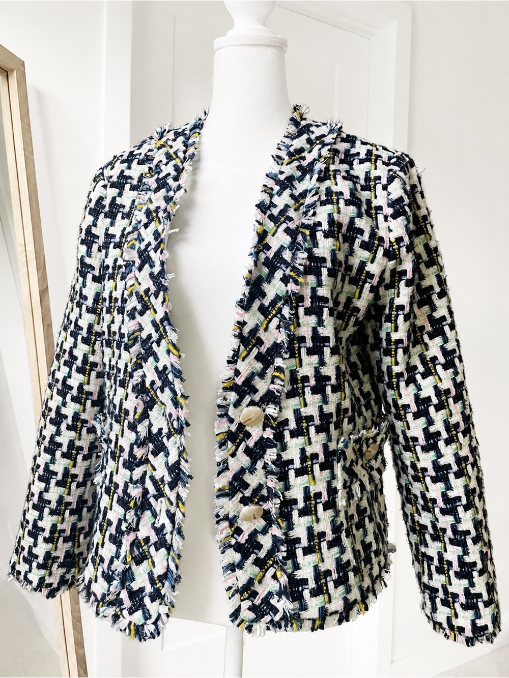 NWT Ann Taylor Multicolor Boucle Tweed Fringe Blazer 2-Button Jacket